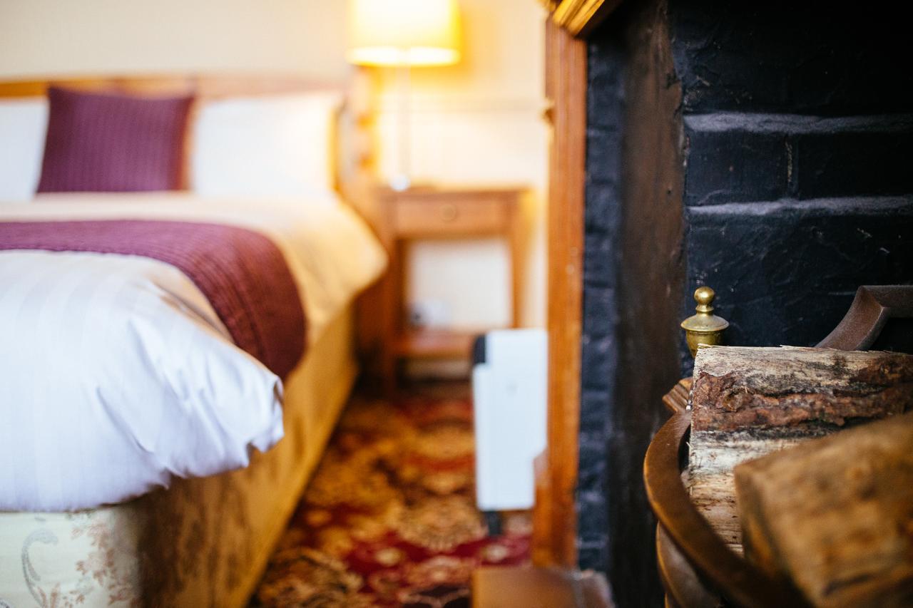 Pymgate Lodge Hotel Manchester Airport Чийдъл Екстериор снимка